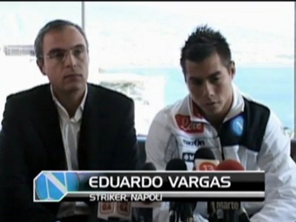 Neapel holt Vargas