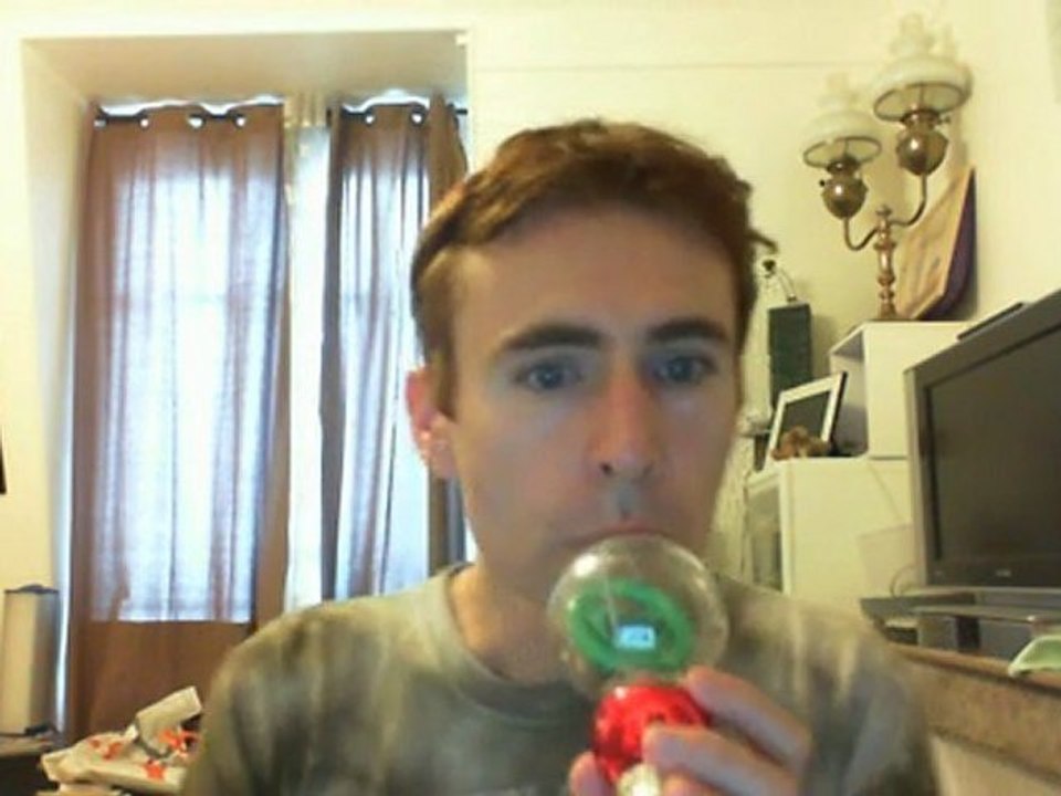 Wiwi égratigne "adieu chagrin" des Surfs