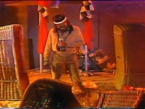 ♫♫Peter Tosh - Johnny Be Good 83° & Bumboclaat Defined♫♫