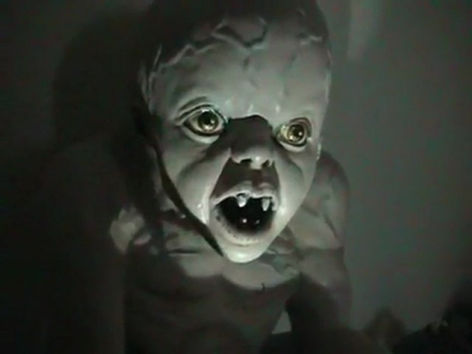 Le Monstre est vivant bande annonce vf