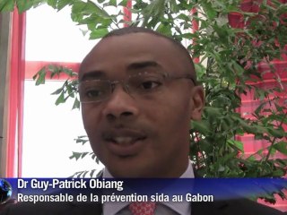 Les footballeurs Eto'o et Ovono parrains d'une "CAN sans sida"