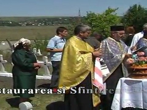 Restaurarea si Sfintirea cimitirului eroilor din satul Uricani (din al doilea razboi mondial) - 15 august 2006