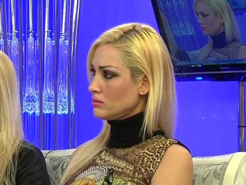 Sayın Adnan Oktar Akıl Hastanesi döneminde kendisine sevgi ve ilginin çok arttığını anlatıyor.