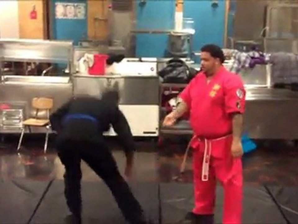 Knife defense