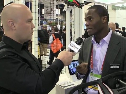 Parrot AR.Drone 2.0 Flying Game - CES 2012 - GeekBeat.TV