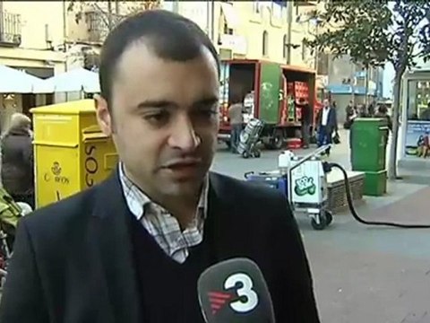 TV3 - Telenotícies - Una màquina per netejar els xiclets dissenyada a Catalunya