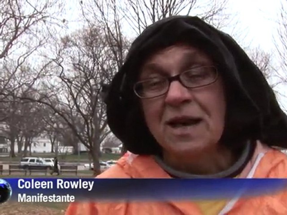 Dix ans de Guantanamo: chaîne humaine à Washington