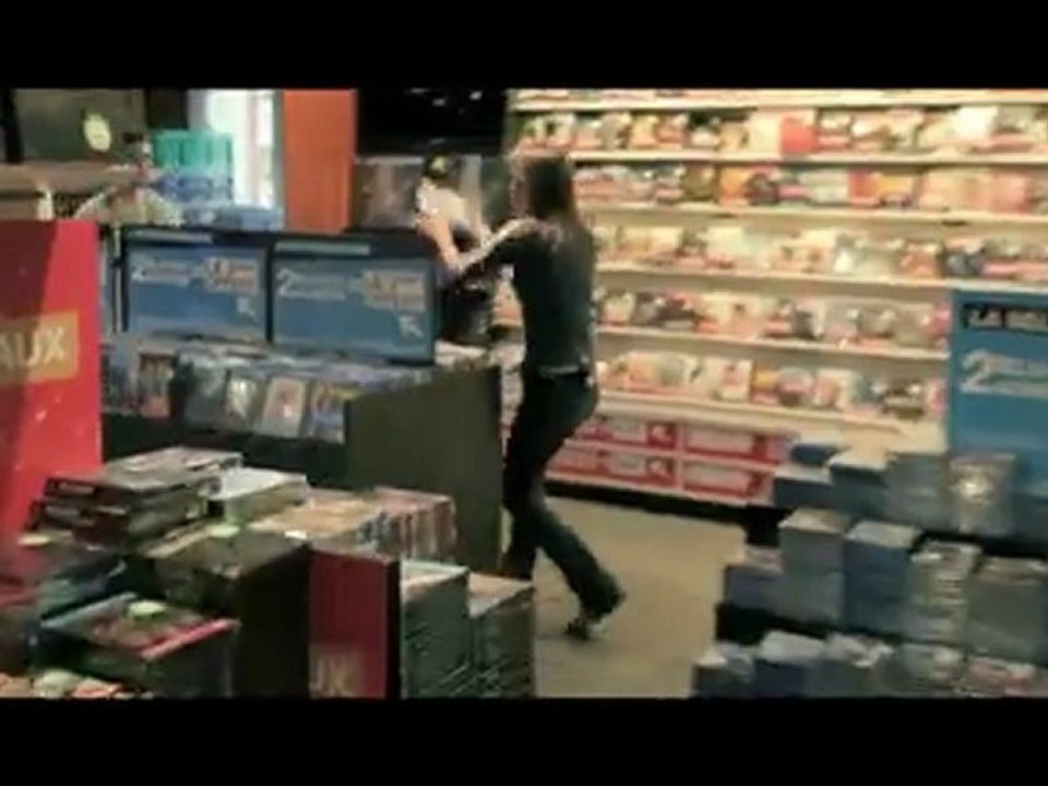 5 minutes pour dévaliser une Fnac