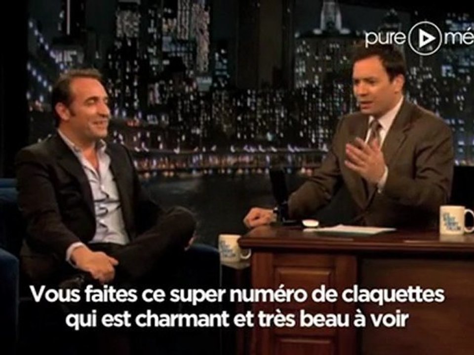 Jean Dujardin fait le chameau dans un talk show américain