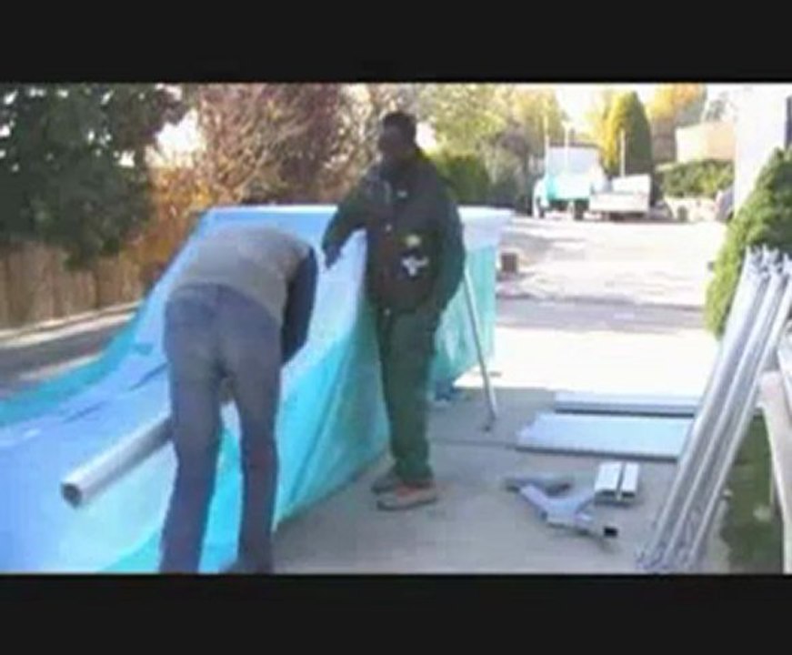 Démo du montage d'une piscine hors sol Iaso (modèle Max)
