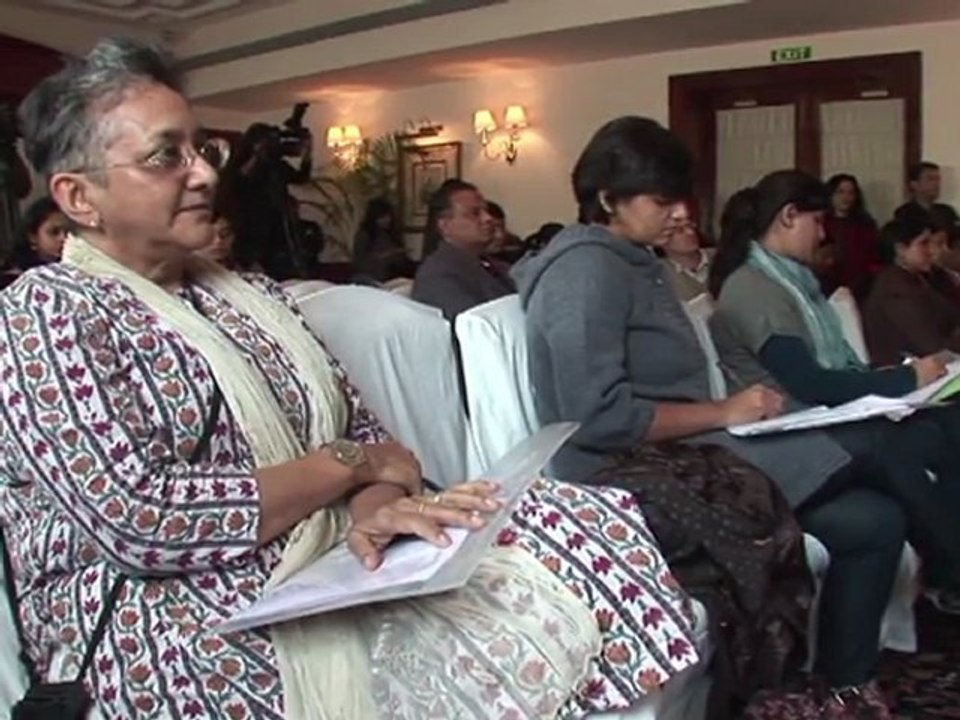 Yoko Ono en visite en Inde pour présenter ses dernières oeuvres