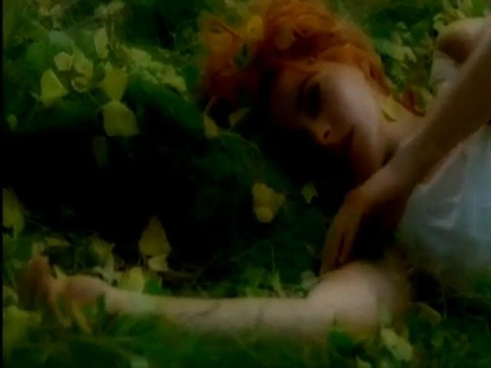 Mylène Farmer Innamoramento (Officiel Video Mix)