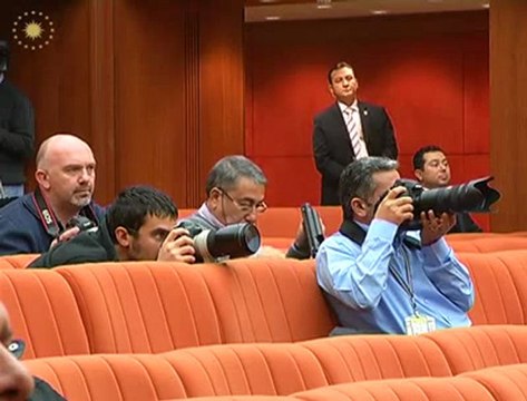 Cumhurbaşkanı Abdullah Gül, Kırgızistan Cumhurbaşkanı Almazbek Atambayev arasındaki basın toplantısı