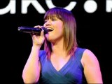 Kelly Clarkson to Sing National Anthem at 2012 Super Bowl