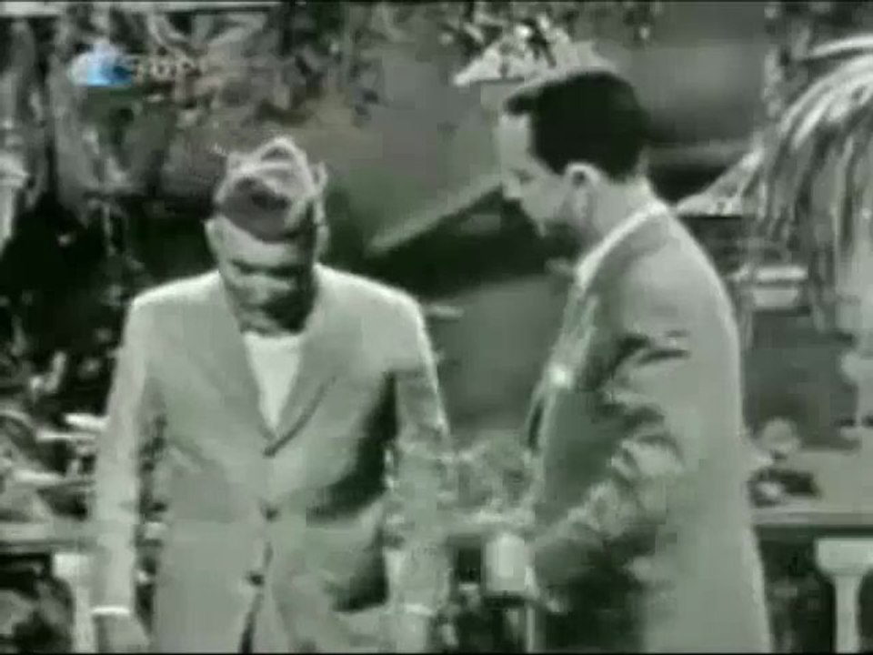 «O Magala», cantado por Max