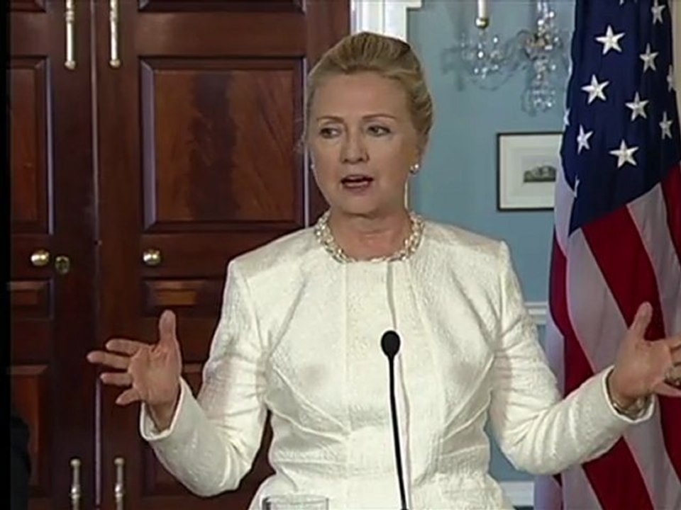 Hillary Clinton condamne la vidéo des Marines en Afghanistan