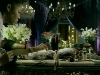 Kid Rock, Cristina Aguilera Shaquille O'Neal as midgets