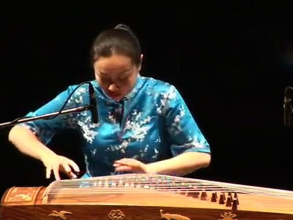 Liu Fang: Lune d'automne sur un lac calme, musique traditionnelle chinoise de guzheng
