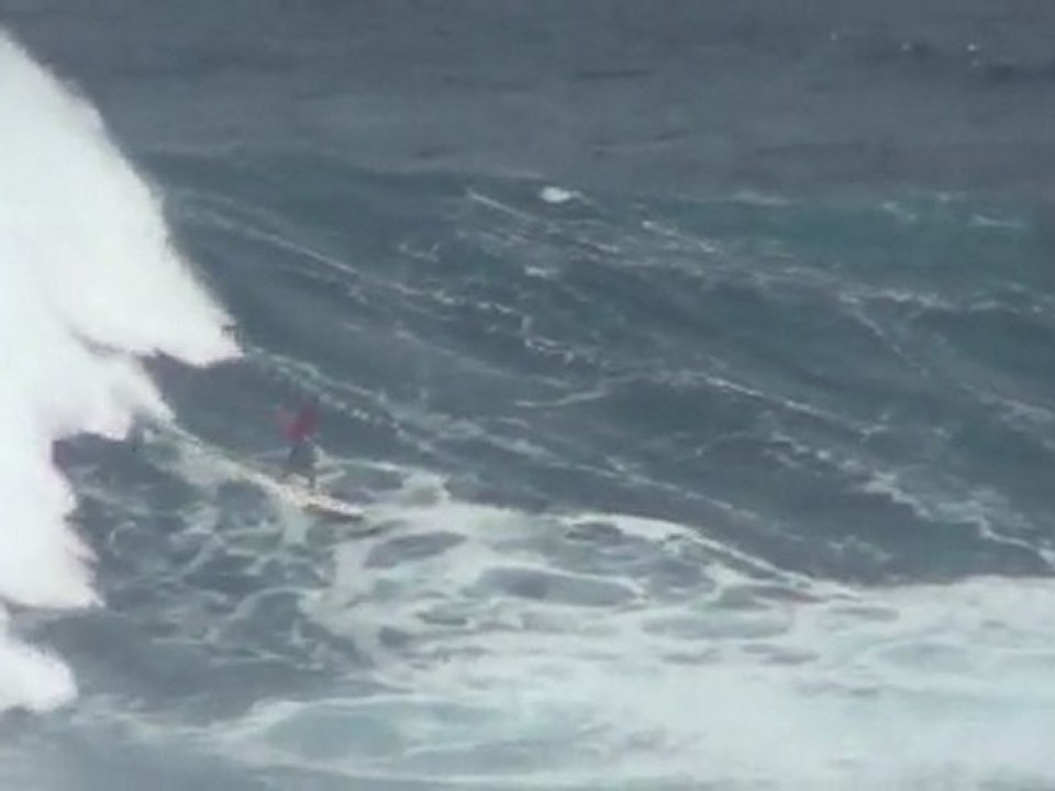 FRANCISCO PORCELLA JAWS PADDLE SESSION