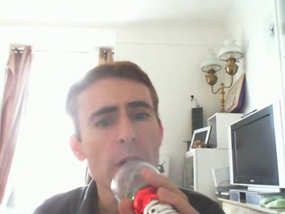 Wiwi égratigne "cry" de Godley & Creme