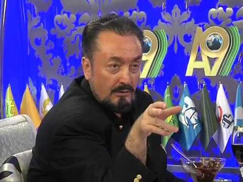 Akıllı bir insan Allah'ı inkar edemez.