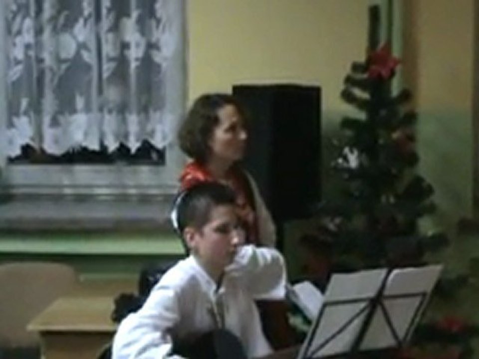 Spotkanie opłatkowe - koncert kolend w wykonaniu oazy działajacej przy parafiiw Rogoźniku.15.01.2012 r.