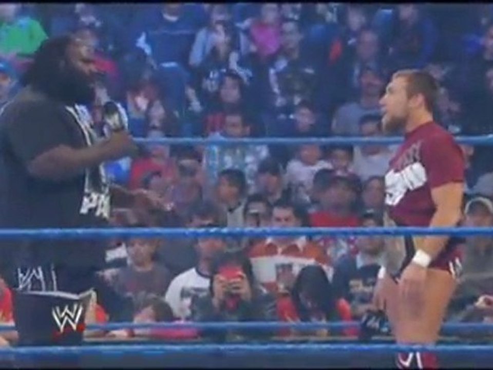 WWE-TV.Com - WWE.Friday.Night.Smackdown.International.2012.01.13.PDTV - part 1