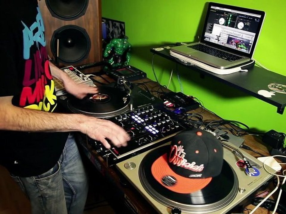 Dj Odilon - Scratch Freestyle for the Christmas Looper (2012)