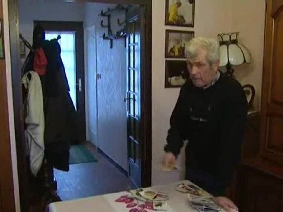 Bébé Derosière, Loup de baie