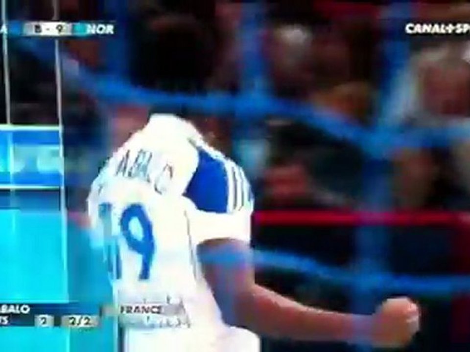Roucoulette de Luc Abalo en contre attaque contre la Norvège