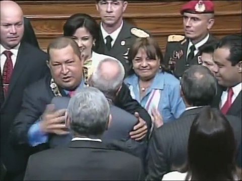 Hugo Chávez y María Corina Machado intercambian palabras en la AN