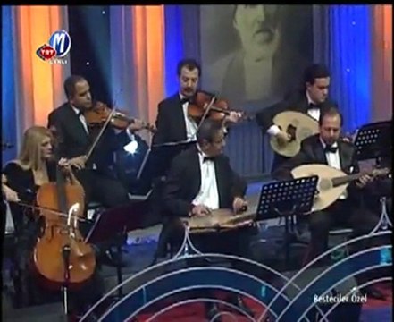 Melda Kuyucu Kılıç ~ Mah yüzüne âşıkanım