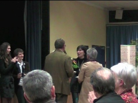 cérémonie des voeux 2012 à Avranches (50) - remises de fleurs et médailles aux agents de la ville