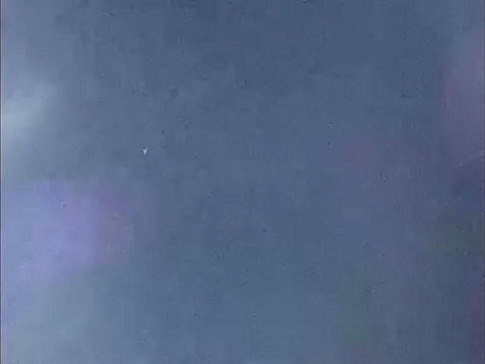 Pyramid UFO Seen over New York!!!