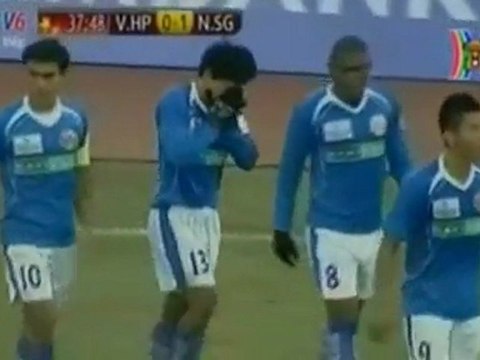 Bóng Đá + - Video clip - Bàn mở tỷ số của Quang Hải (LIVE- V.HP 0-1 N.SG)