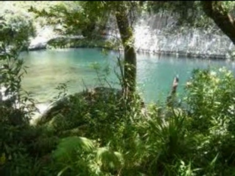 Reunion Hotel, Hostel, Tour, Ticket by www.HotelWorld.co