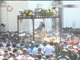 Stefanía Fernández participa en procesión de la Divina Pastora