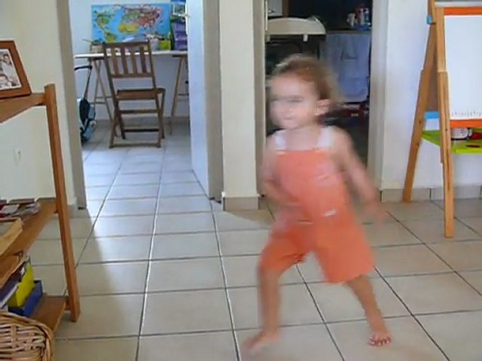 Eléonore dance - dec 2011