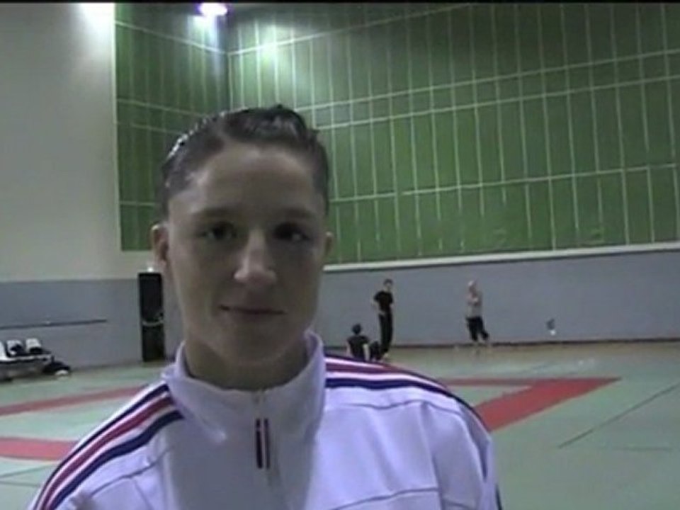 Karate1 Paris 2012 - Interview de Tiffany Fanjat