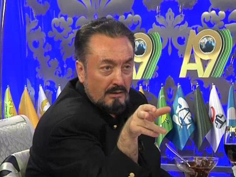Akıllı bir insan Allah'ı inkar edemez (Adnan Oktar)