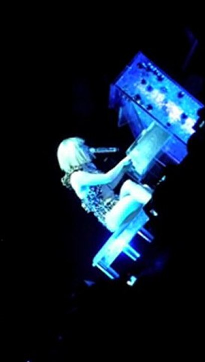 Lady GaGa | The Fame Ball | Poker Face (piano version)