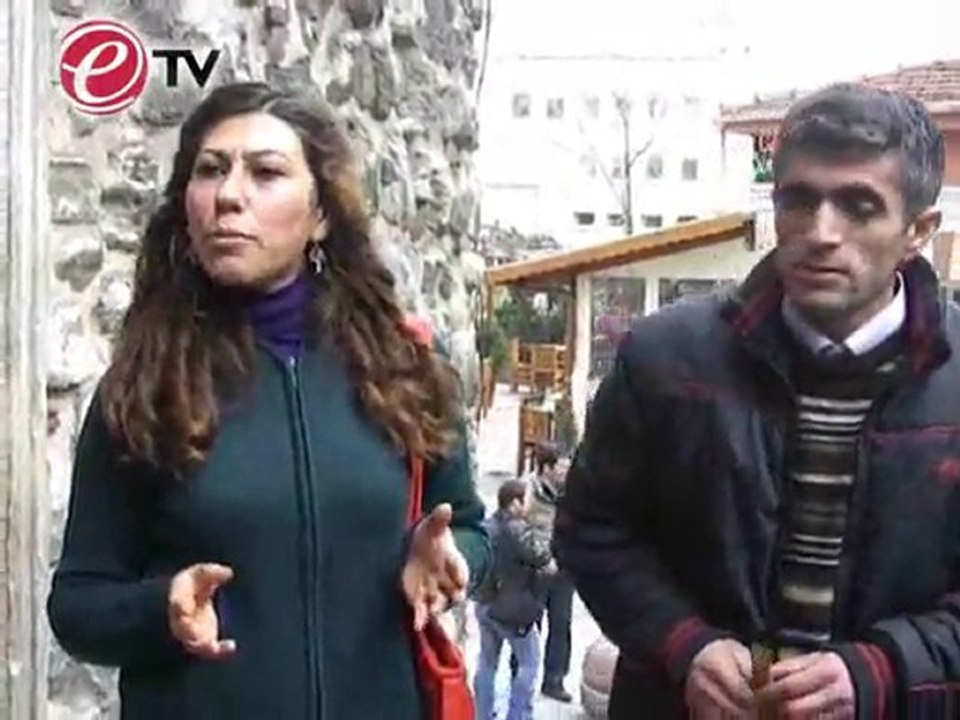 Esp den Tekel için pankart