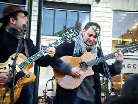 Tryo - Serre moi Live @ Nantes Greenpeace