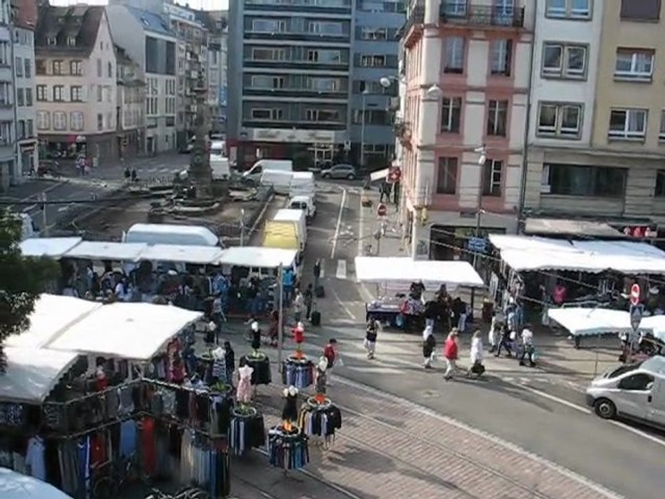 Strasbourg, France : braderie d'été