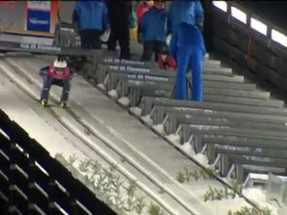 Hendrickson does it again