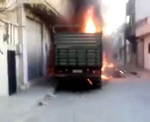 فري برس   حمص البياضة احراق الممتلكات العامة 4 11 2011