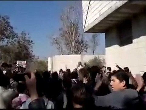 فري برس مظاهرة في مدينة داريا لاسقاط النظام 2 12 2011