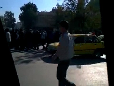 فري برس حلب صلاح الدين جامع سعد بداية المظاهرة 2 12 2011