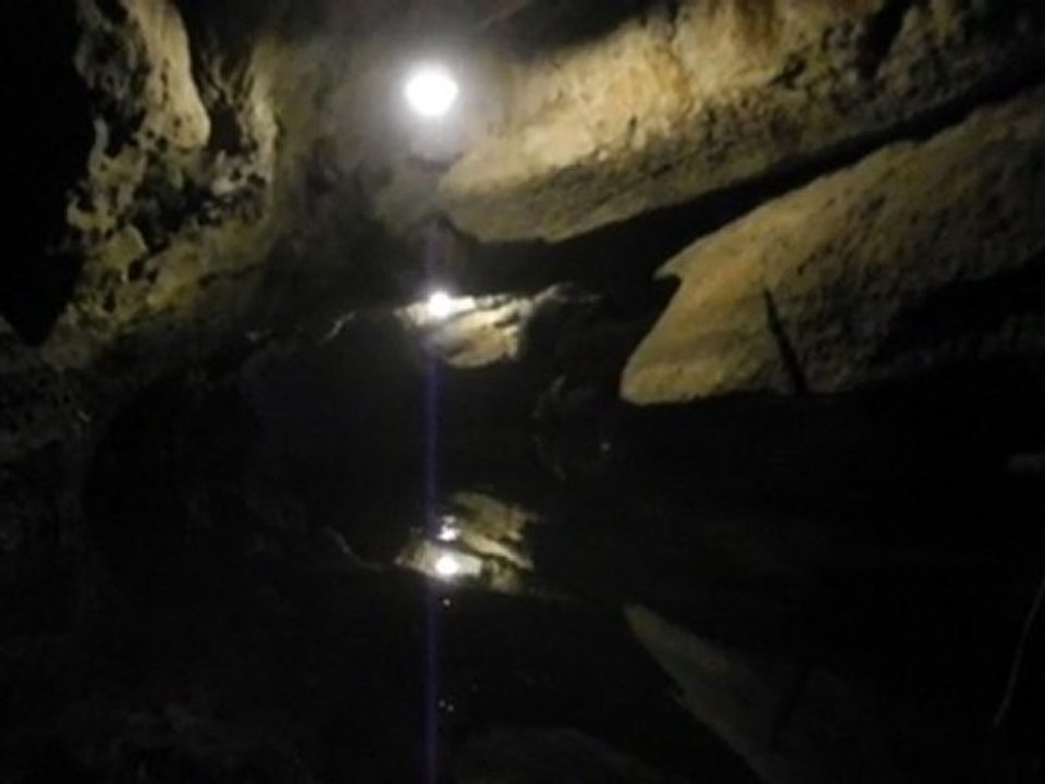 VIetnam.Trang An.Passage secret vers un monde vierge.