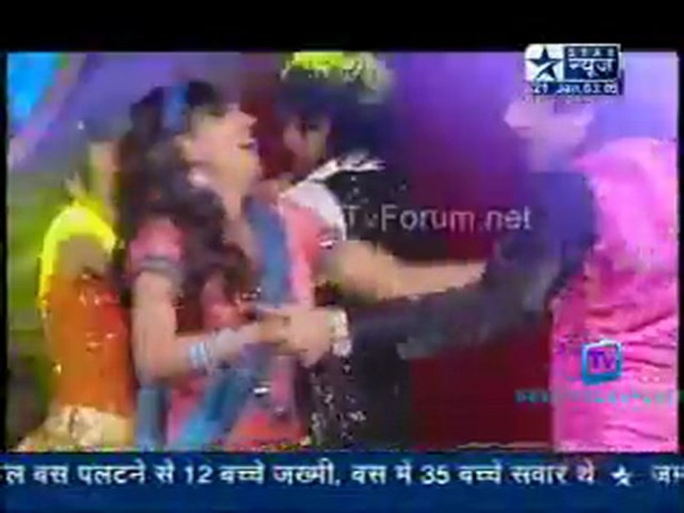 Saas Bahu Aur Saazish SBS [Star News] - 21st January 2012 P3